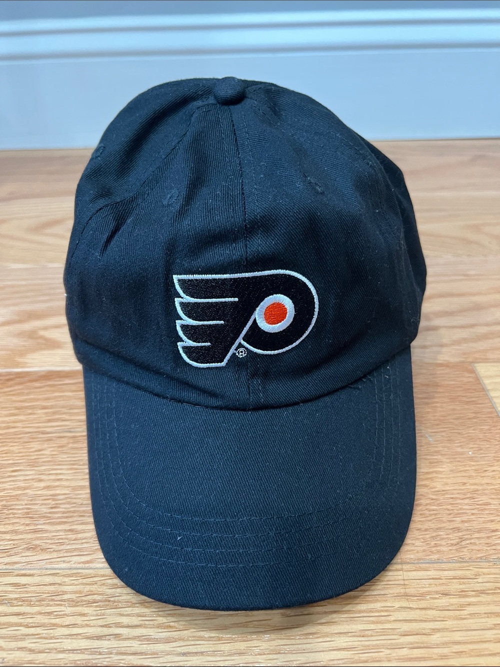 Black Philadelphia Flyers Logo Baseball Cap